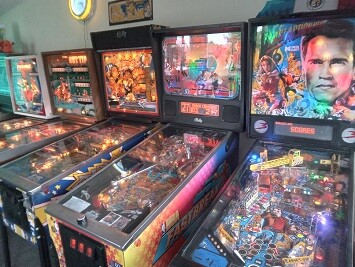 5-pinball-machines.-Richard-Blank-Costa-Rica-Collection.jpg